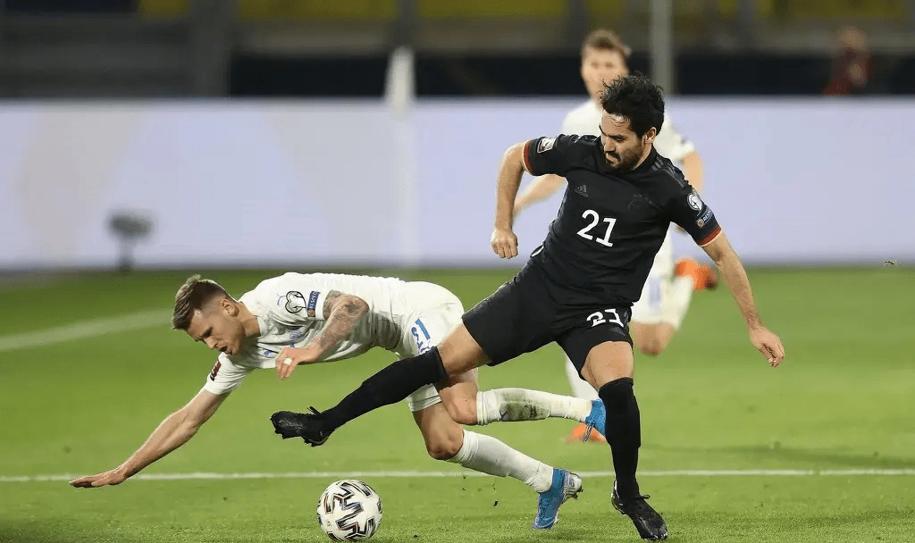 韩国乒乓球队轻取德国乒乓球队，许昕三分雨点燃全场的简单介绍