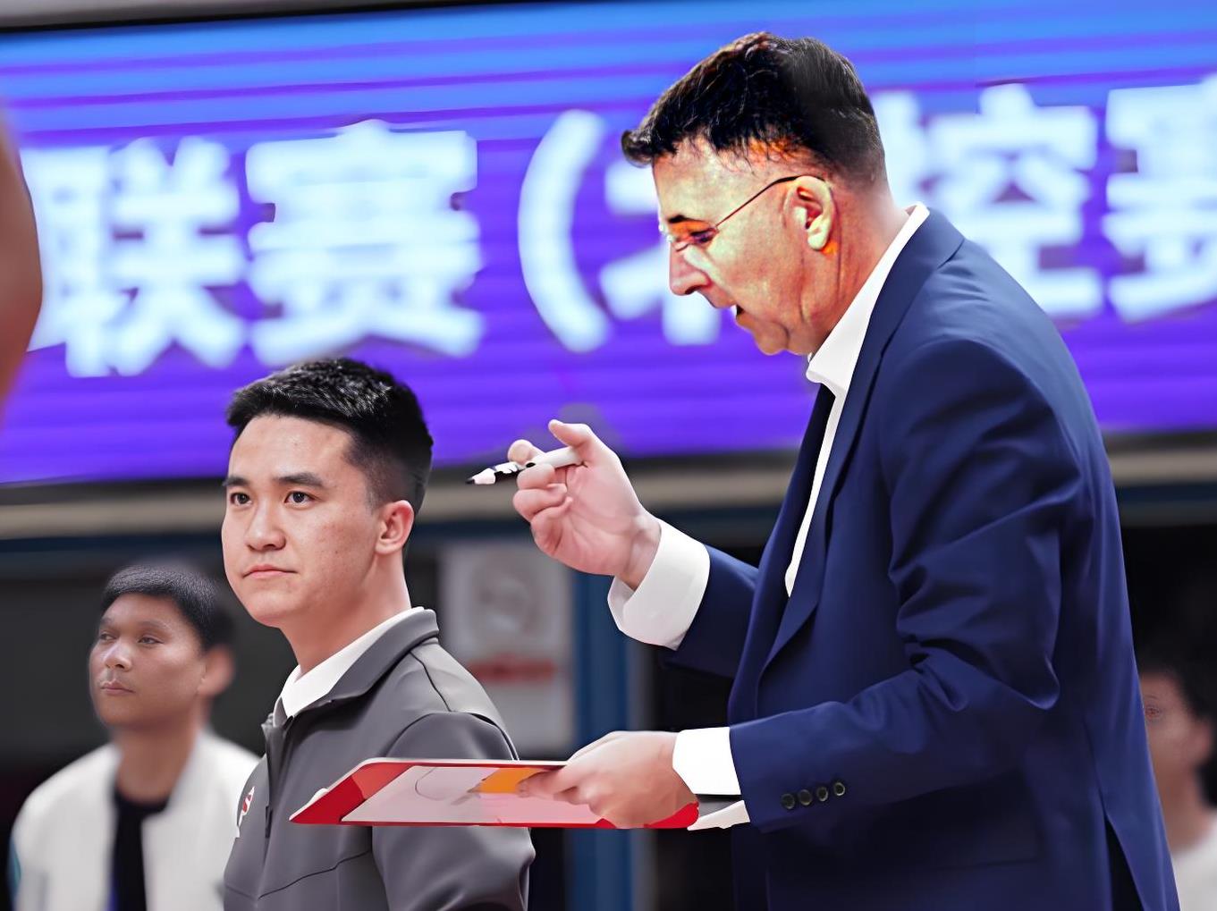 精妙战术，国内球队争相研究突破带来胜利的简单介绍