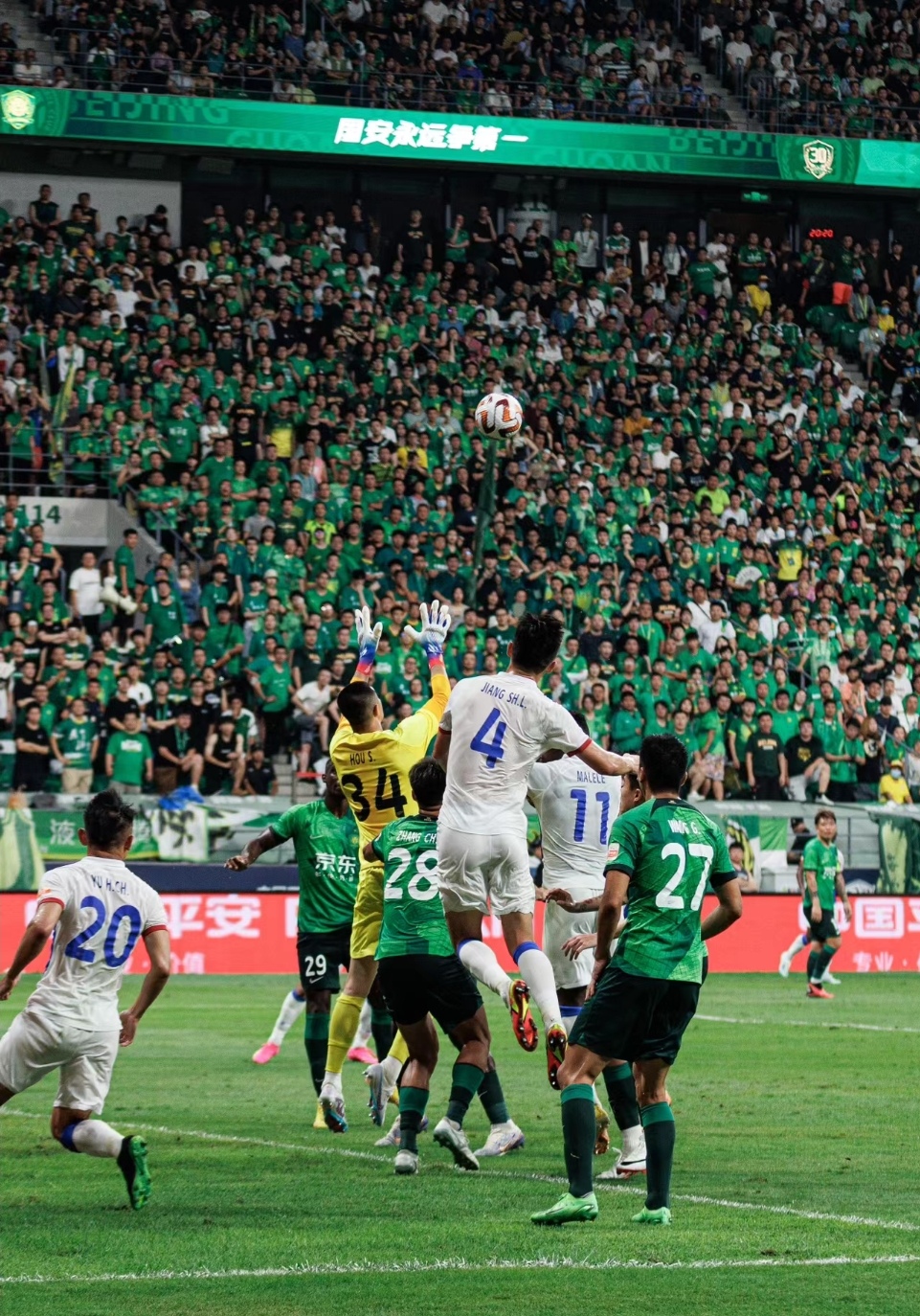 巴塞罗那队内团结一致,迎接挑战的简单介绍 巴塞罗那队内团结一致,迎接挑战的简单介绍