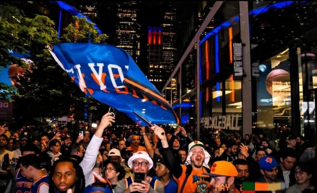 PG Soft Gaming-纽约尼克斯球员代表美国男篮取得胜利，成功挺进决赛的简单介绍