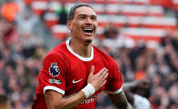 PG电子试玩官网-利物浦前锋连续入球，成为焦点人物