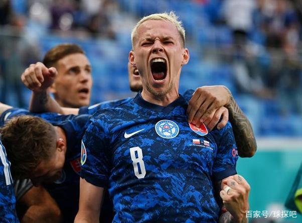 克罗地亚横扫斯洛伐克，提前晋级淘汰赛的简单介绍