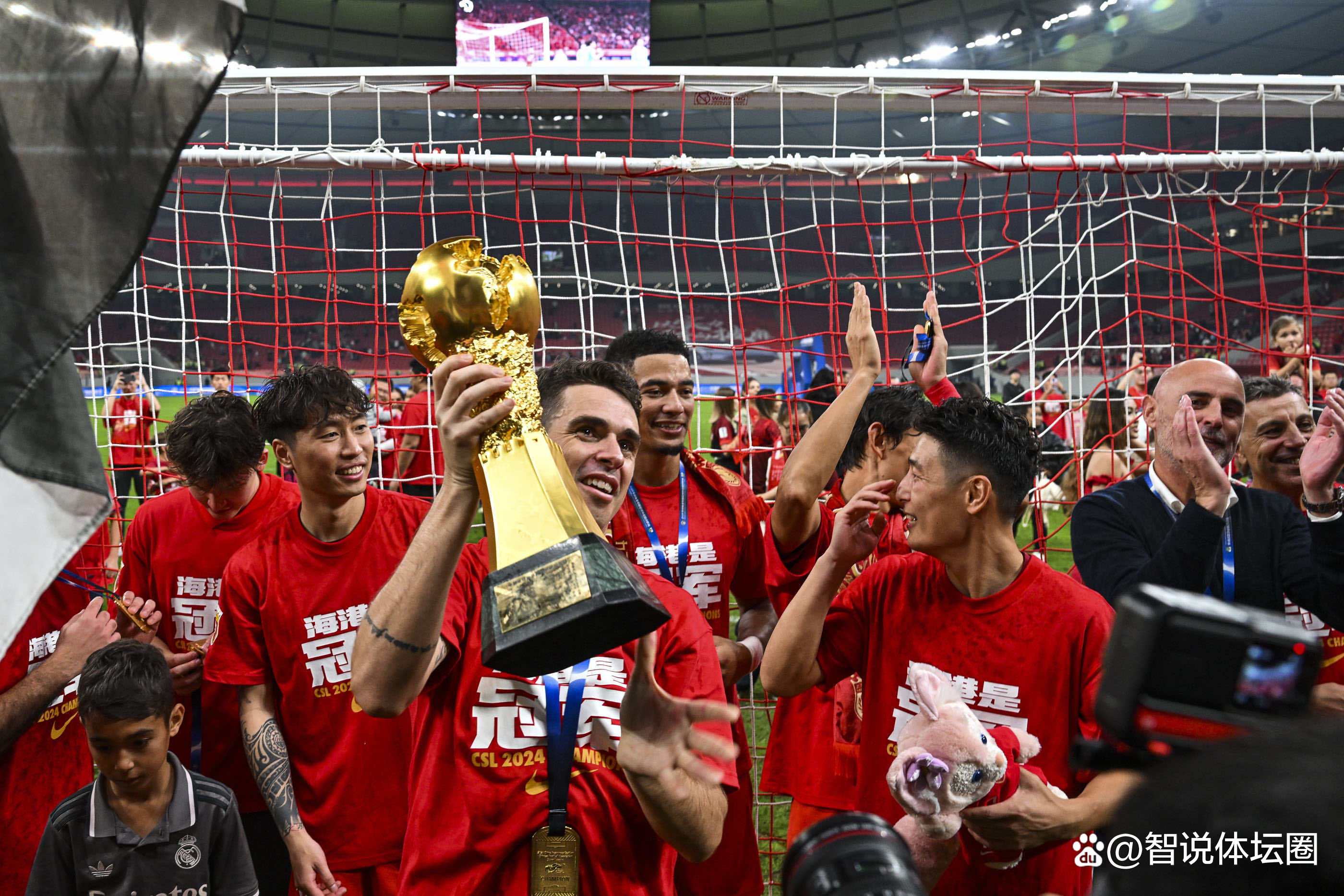 PG电子娱乐在线-全新阵容，上海上港队誓言夺冠