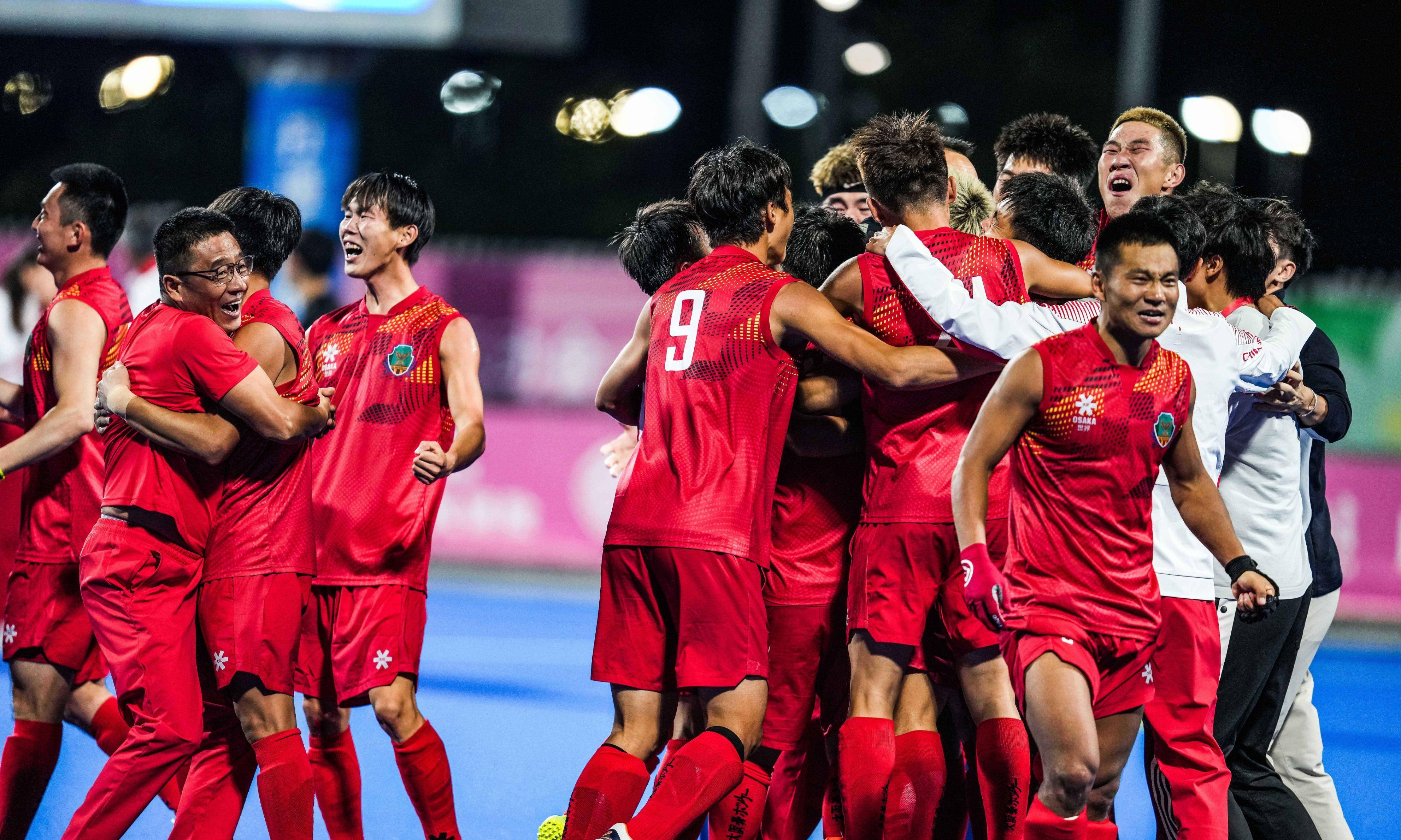 两队在最新比赛中展开激烈对决！