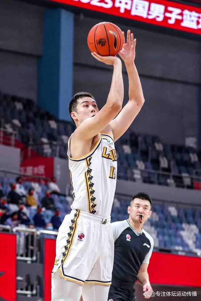 关于墨西哥男篮爆冷希腊男篮,拉塞尔一己之力扛起全队的信息 关于墨西哥男篮爆冷希腊男篮,拉塞尔一己之力扛起全队的信息