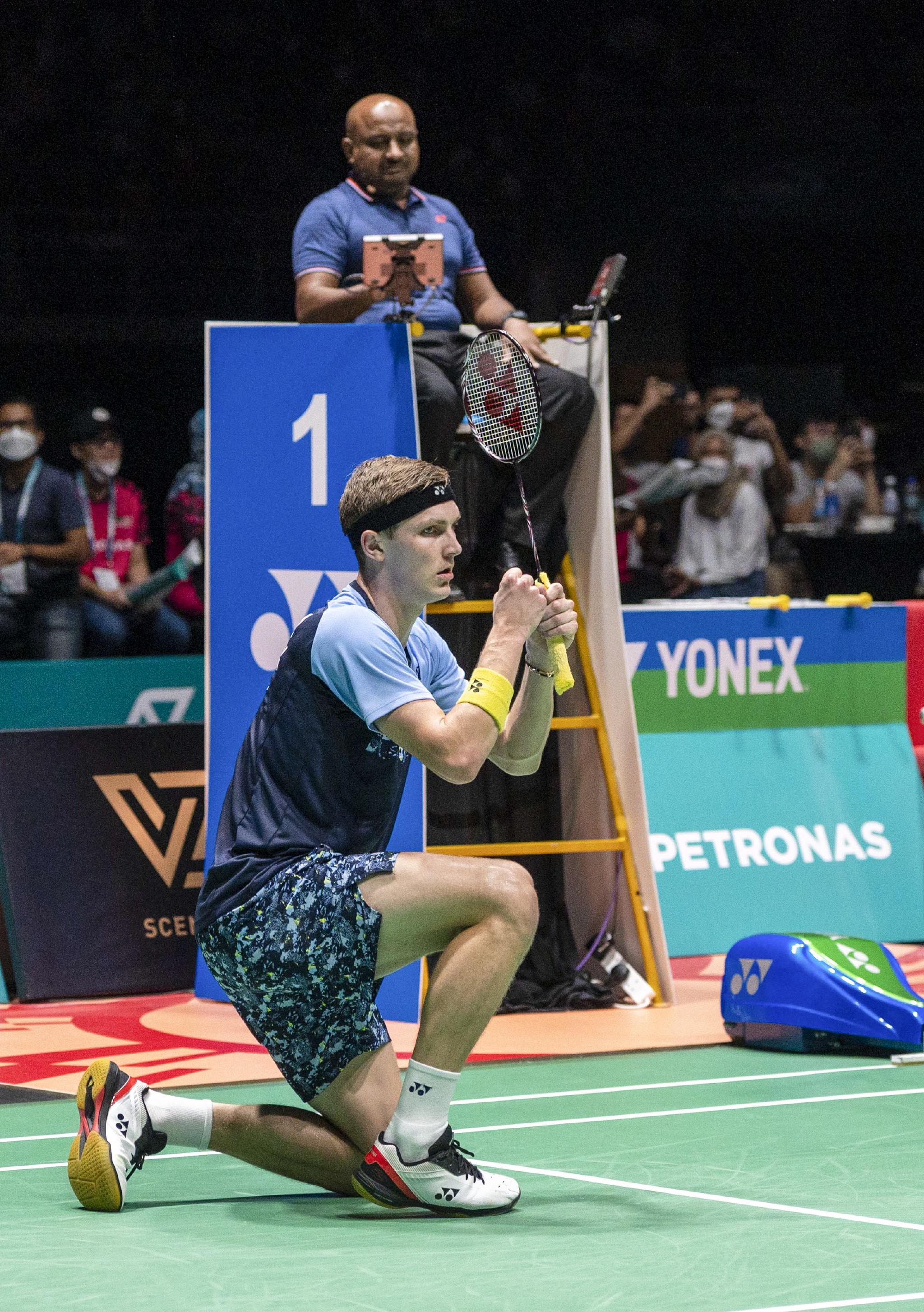 关于日本羽毛球队翻盘泰国羽毛球队，安赛龙高光表现的信息