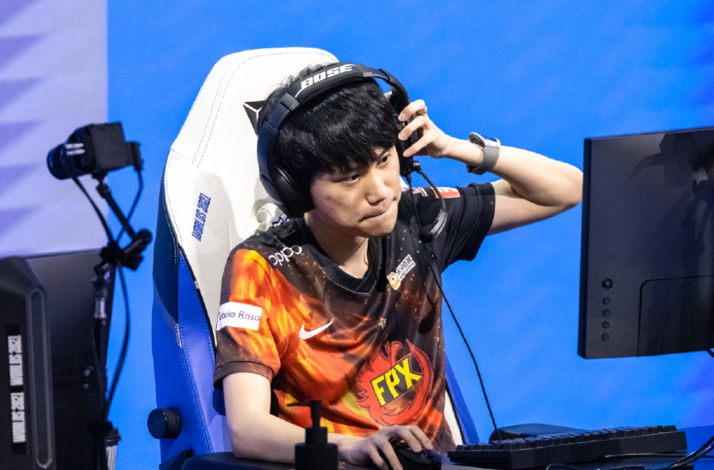 Misfits逆转T1，Doinb送出助攻