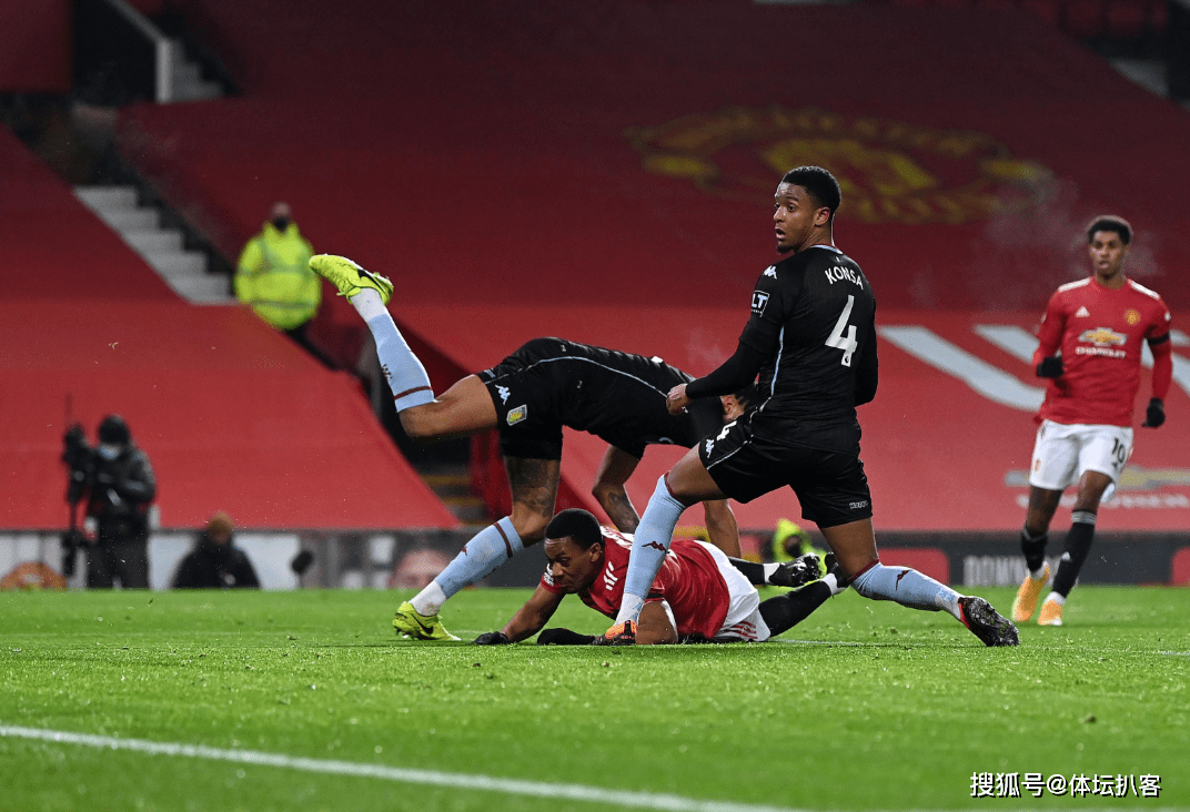 巴萨碾压利物浦，博格巴2惊艳世界