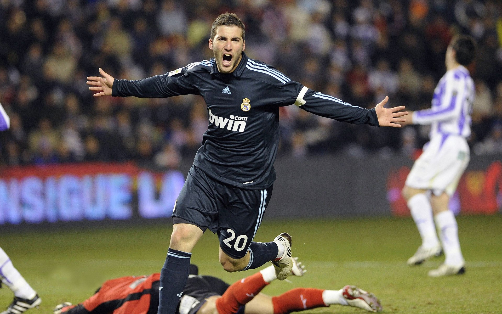 快船对阵猛龙，哈利伯顿的完美演出，一场不属于他的比赛