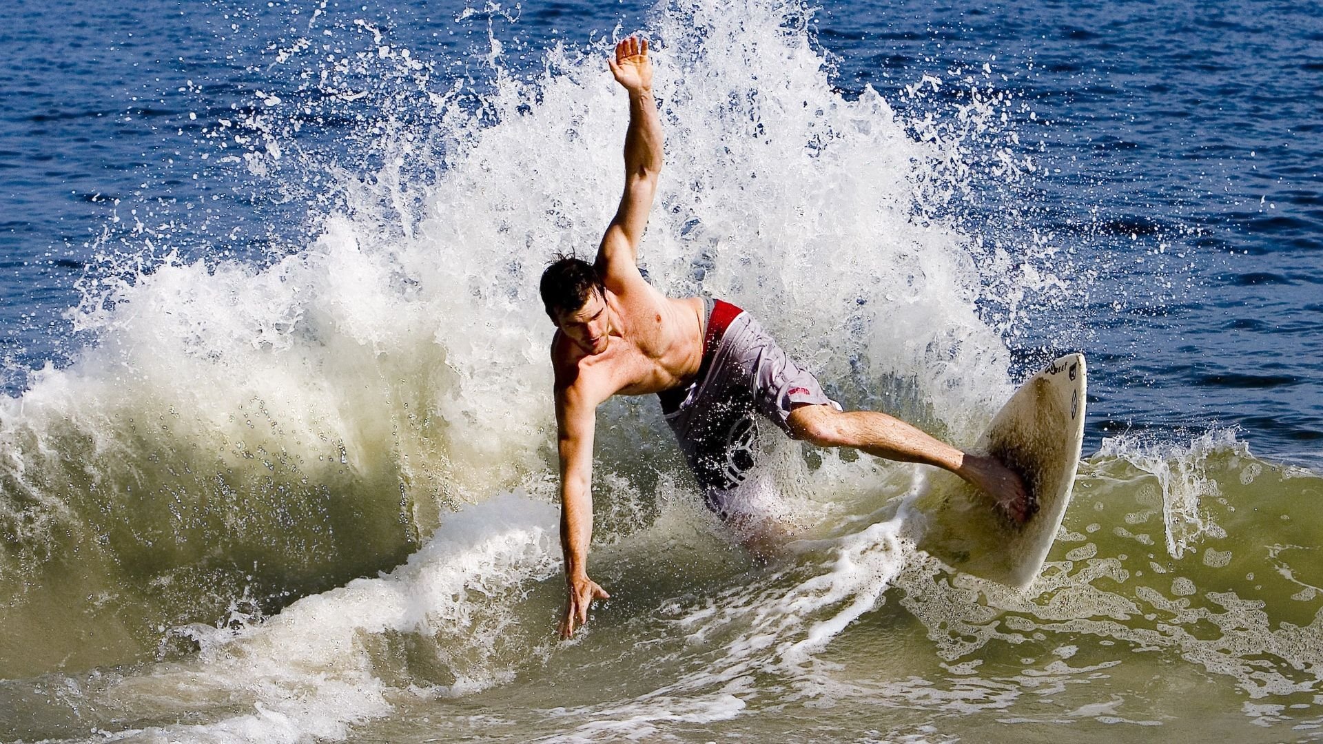 王皓扛起全队,奥地利队完胜德国队—一场颠覆欧洲乒坛格局的胜利